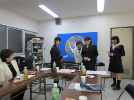 選考会の様子