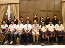 平成２６年度愛の基金を贈呈されたみなさん