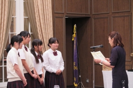 高松農業高等学校園芸セラピーグループに贈呈