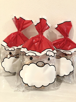 配布したお菓子の詰め合わせのプレゼント